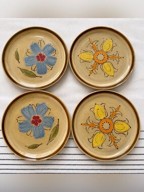 Vintage Floral stoneware plates - Blue & Yellow Flower Set of 8